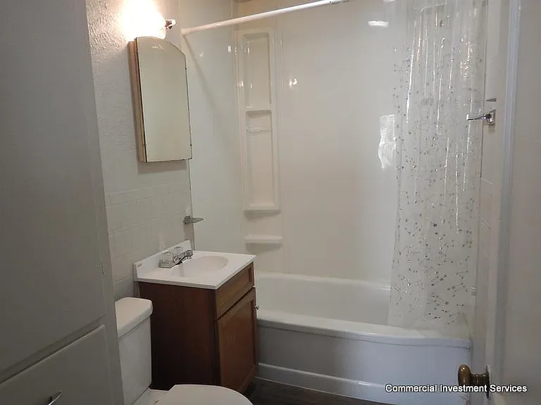 714 S Jeffers St — Photo 7