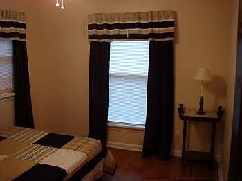 2nd image of 5013 Stickney Ave