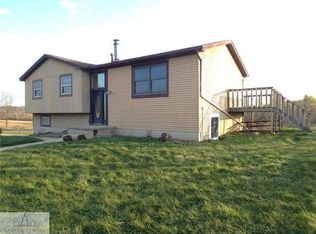 11166 Grange Rd, Portland, MI 48875