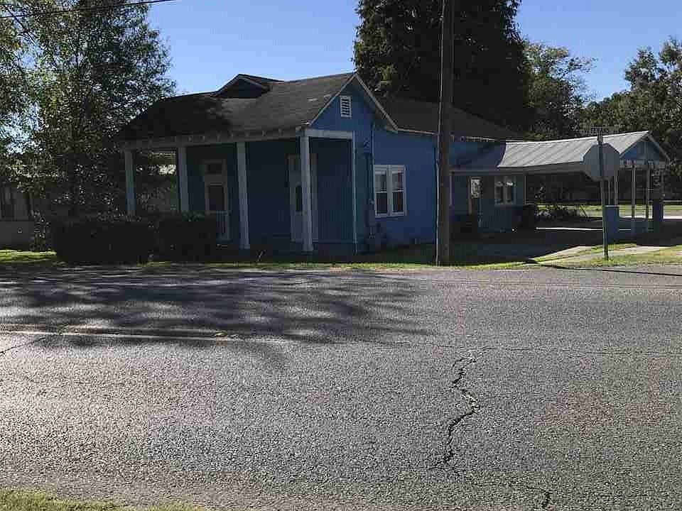 1st image of 709 Veterans Blvd