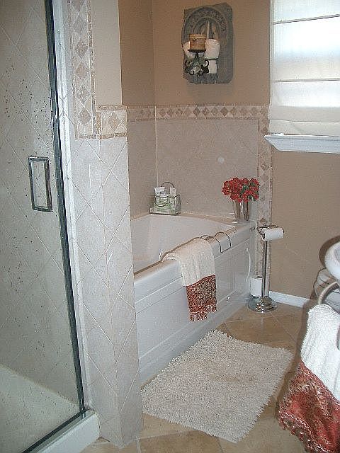 2nd image of 41 Elmwood Ave