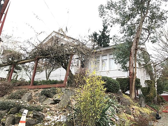 2nd image of 9423 Rainier Ave S