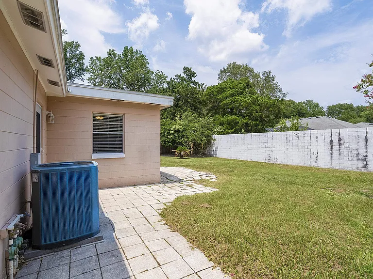 1040 Dorado Dr — Photo 38