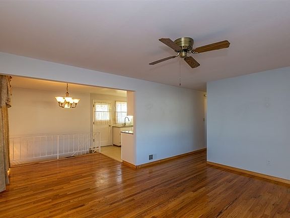 5th image of 3215 W Eloika Ave