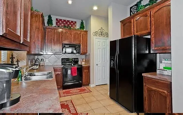 10137 Sanden Dr — Photo 8