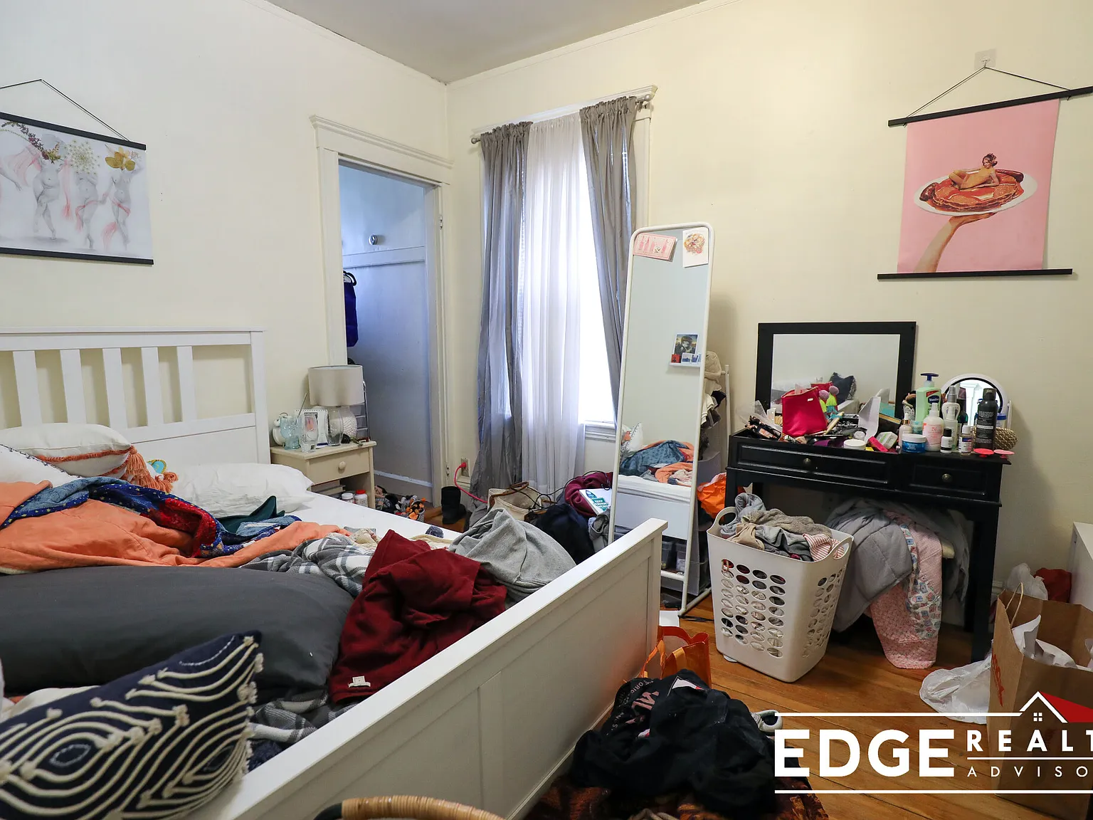 3 bed, 1100 sqft, $3,450 — Photo 4