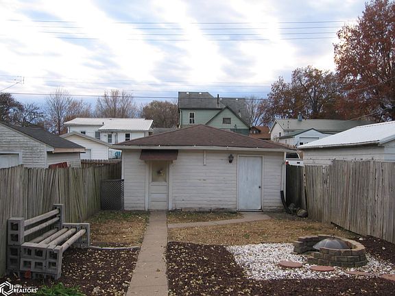 3rd image of 1016 Morgan St