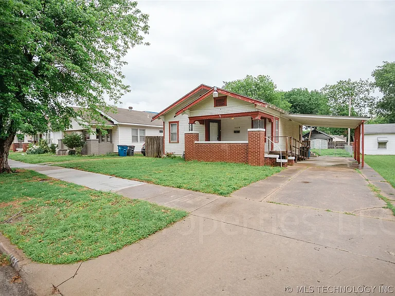 1119 S Florence Ave — Photo 3