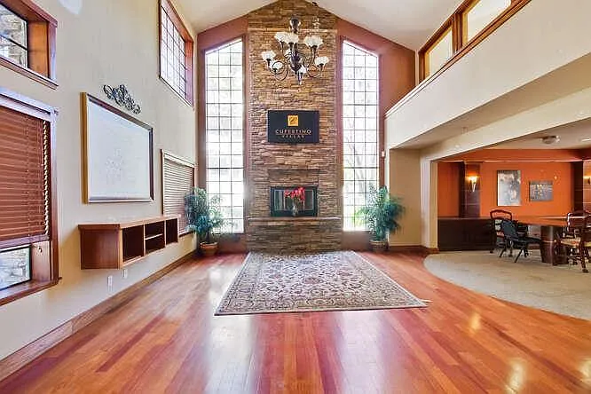 2 bed, 930 sqft, $3,985 — Photo 2