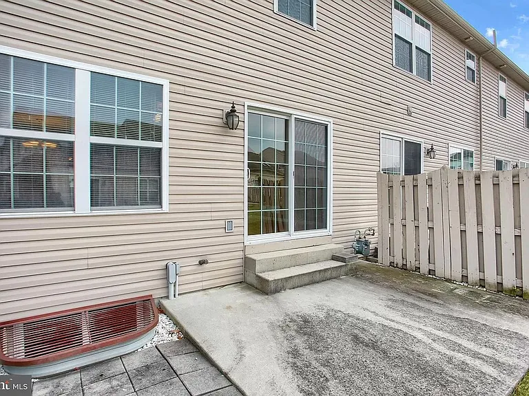 6341 Galleon Dr — Photo 22