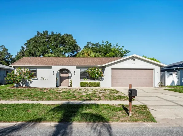 2029 Tumbleweed Dr, Holiday, FL 34690