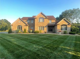 7382 Shady Hollow Rd NW, Canton, OH 44718