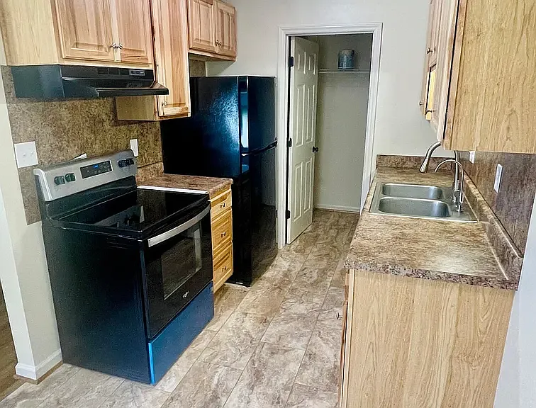 2916 Clarendon Ave NW #2924-B — Photo 3