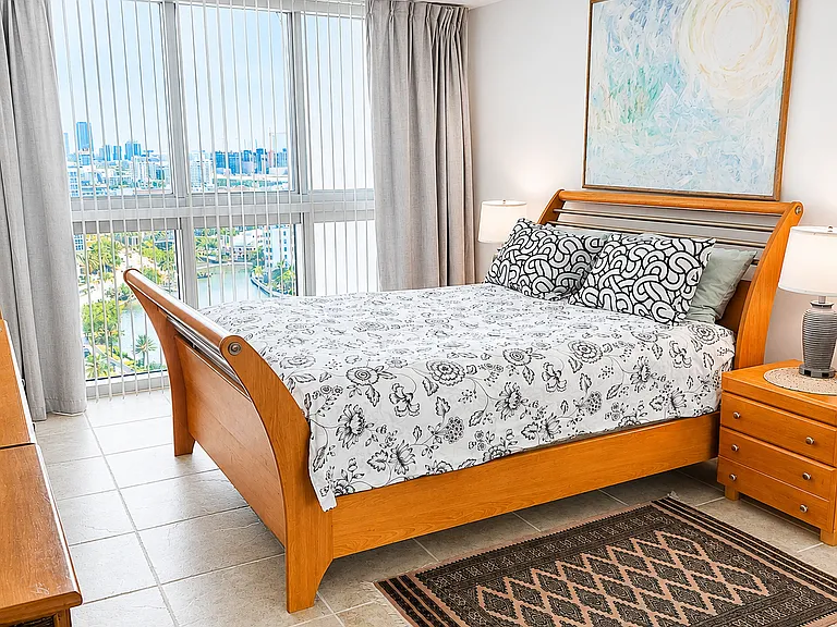 2655 Collins Ave #2306 — Photo 9
