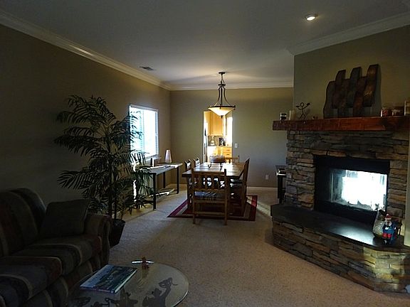 4th image of 16537 Hacienda Ct