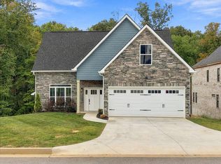 3083 Bridgewater Blvd, Morristown, TN 37814