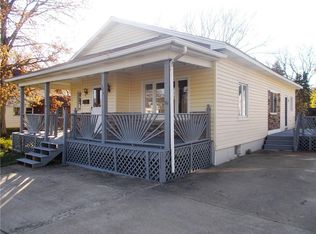 203 W Main St, Fredonia, NY 14063