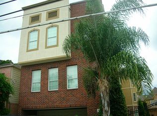 921 Birdsall St, Houston, TX 77007