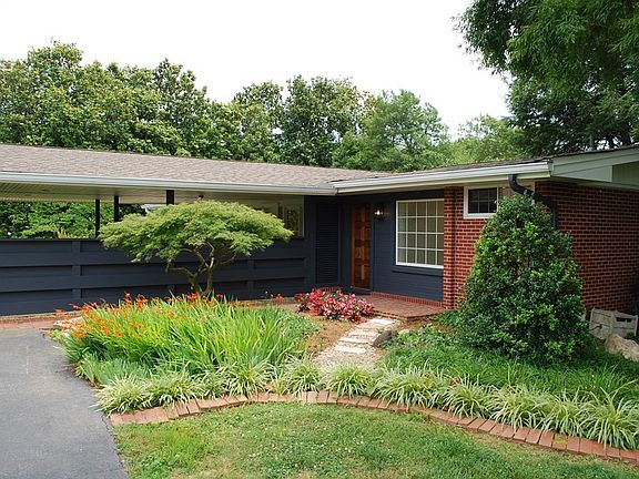 2nd image of 3732 Bowman Cir NE