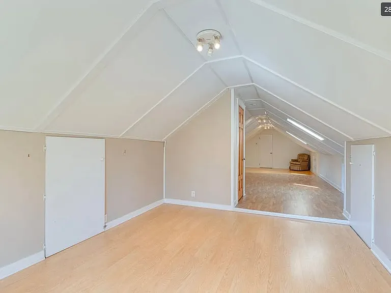 100 Bluegrass Cv — Photo 23