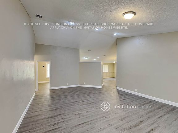 5th image of 512 NW 38th Ter