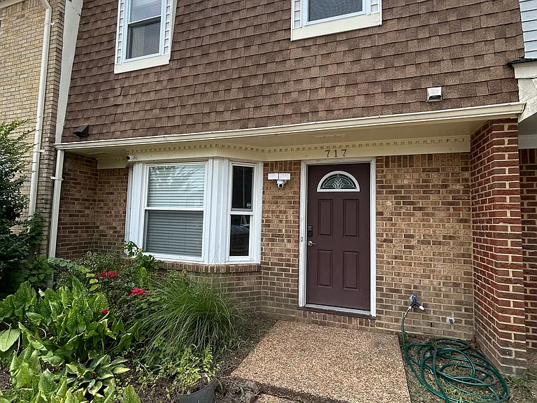 717 Westminster Ln — Photo 36