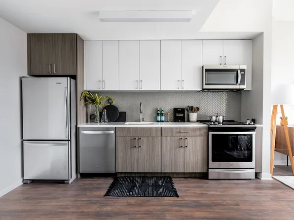 189 Marin Boulevard image 7 of 21