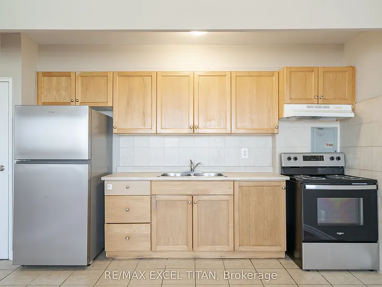 468 Ottawa St N #419-B — Photo 2