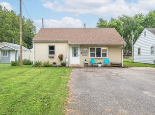2711 S 10th St, Council Bluffs, IA 51501