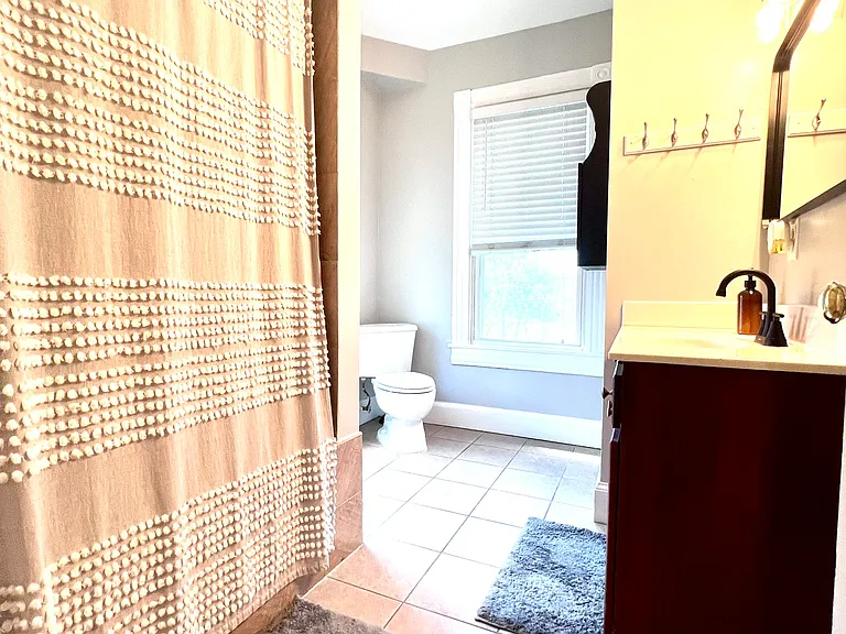 1522 Barron St — Photo 43