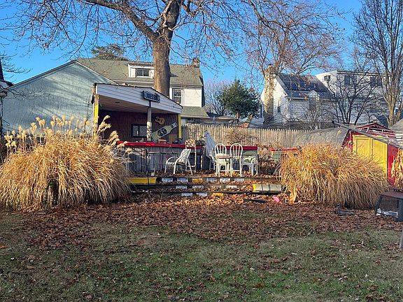 5th image of 2441 Eldon Ave