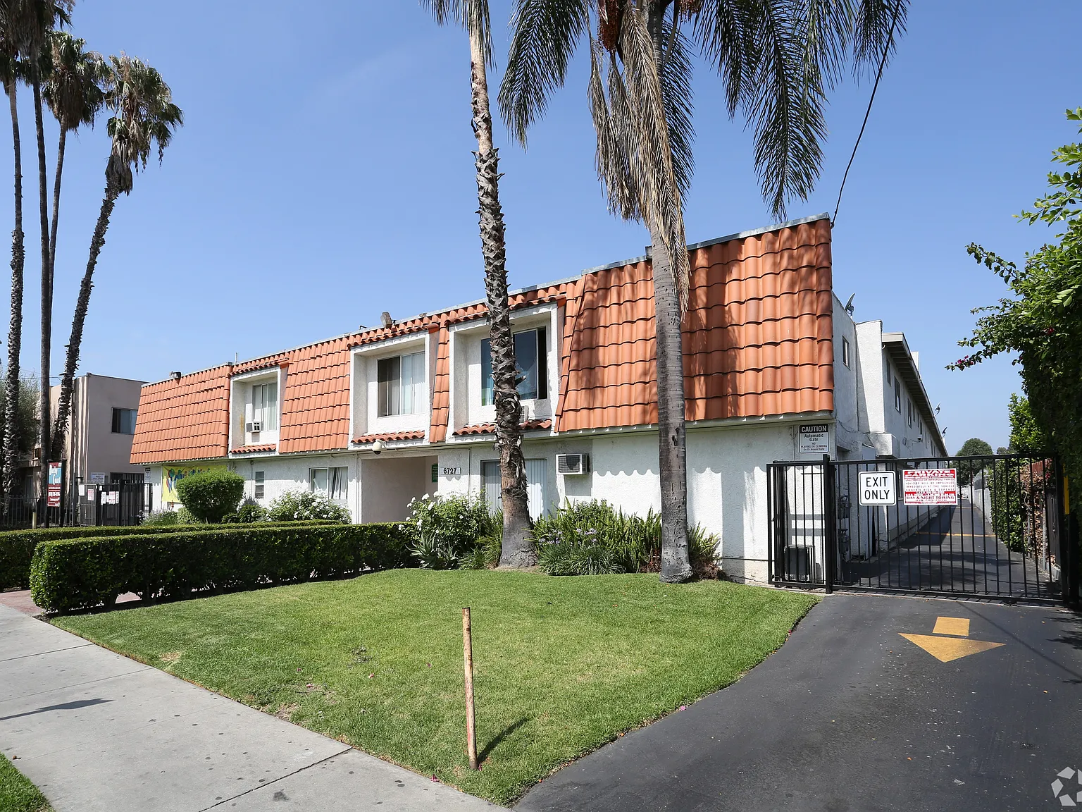 Darby Villas — Photo 2