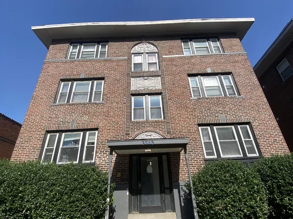 3713 Summit St, Kansas City, MO