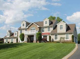 18 Yellow Brook Rd, Holmdel, NJ 07733