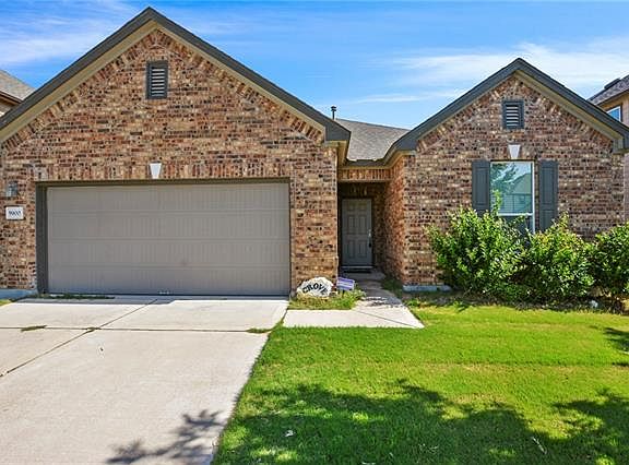2nd image of 5900 Pescia St