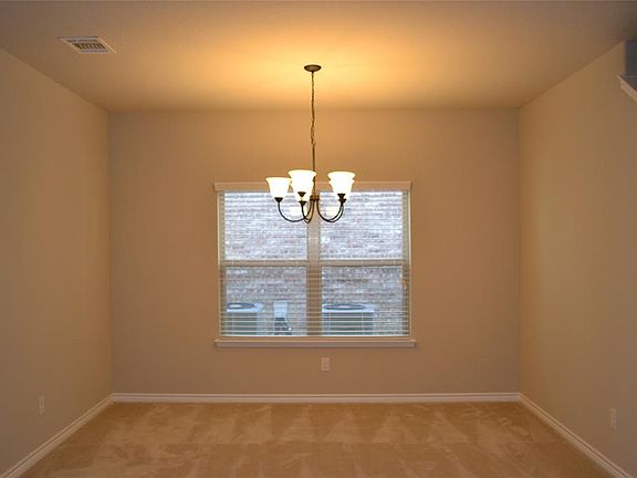 4th image of 2404 Jill Creek Dr
