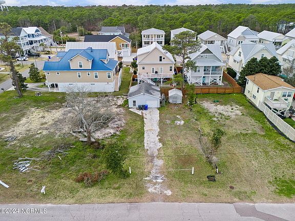 3rd image of 1518 Pinfish Lane