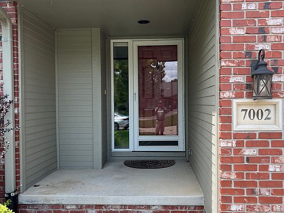 2nd image of 7002 S 156th Avenue Cir