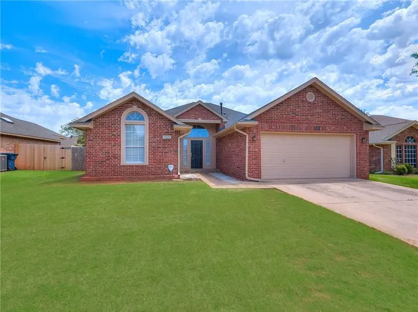 17524 Brass Dr, Edmond, OK 73012