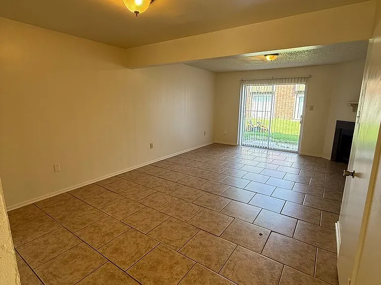 8727 Granite Dr — Photo 12