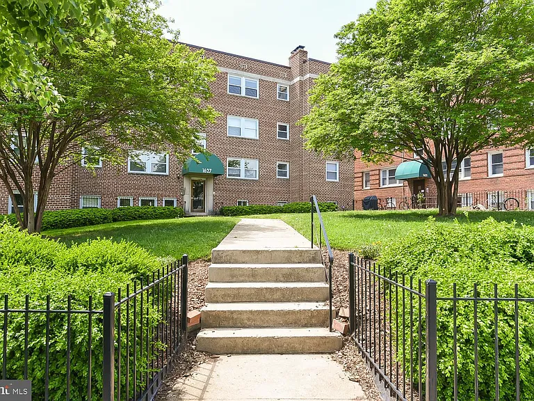 1627 Massachusetts Ave SE #201 — Photo 18