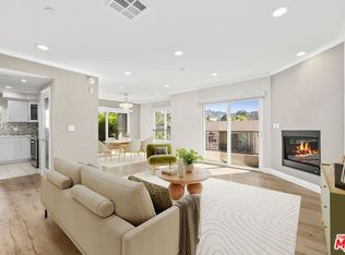 11909 Laurelwood Dr #5, Studio City, CA 91604