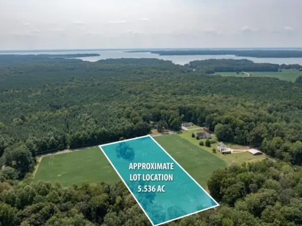 46 Black Stump Rd, Weems, VA 22576