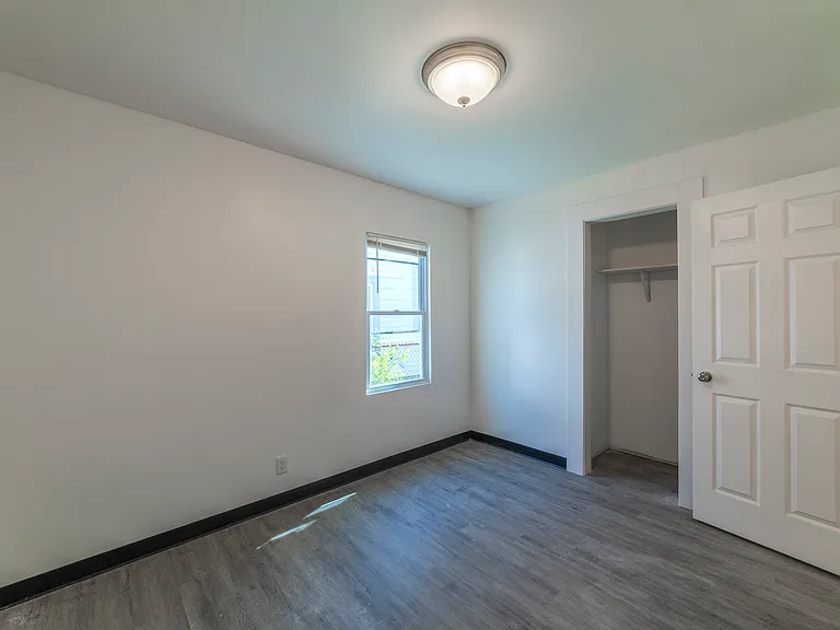 7235 Schneider Ave — Photo 17