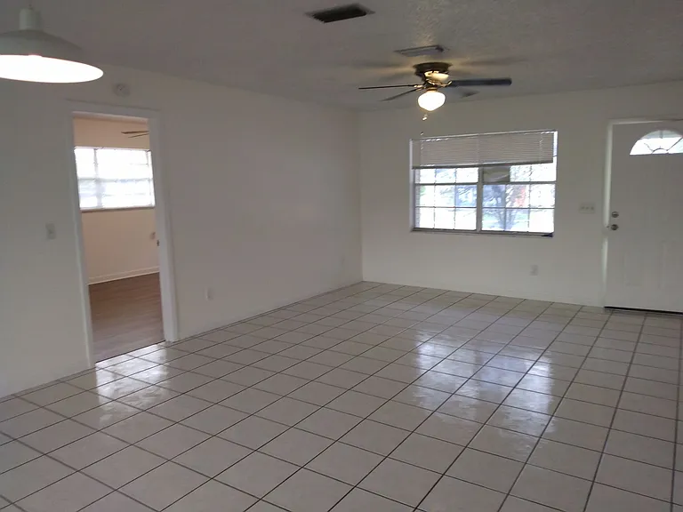 5076 Wellington Rd — Photo 4