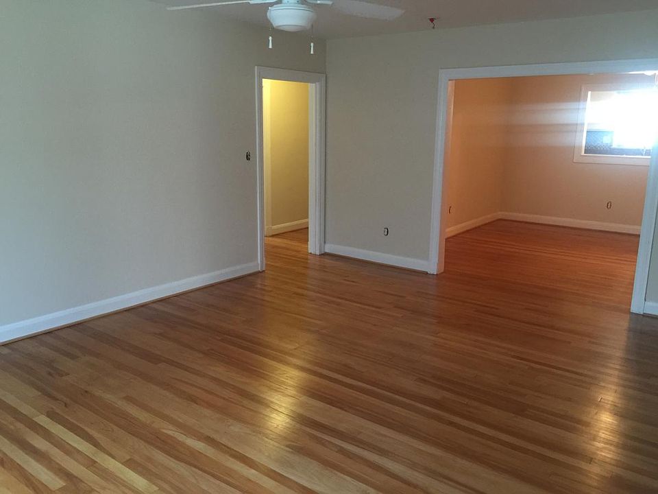 1st image of 311 Farm Ln #D