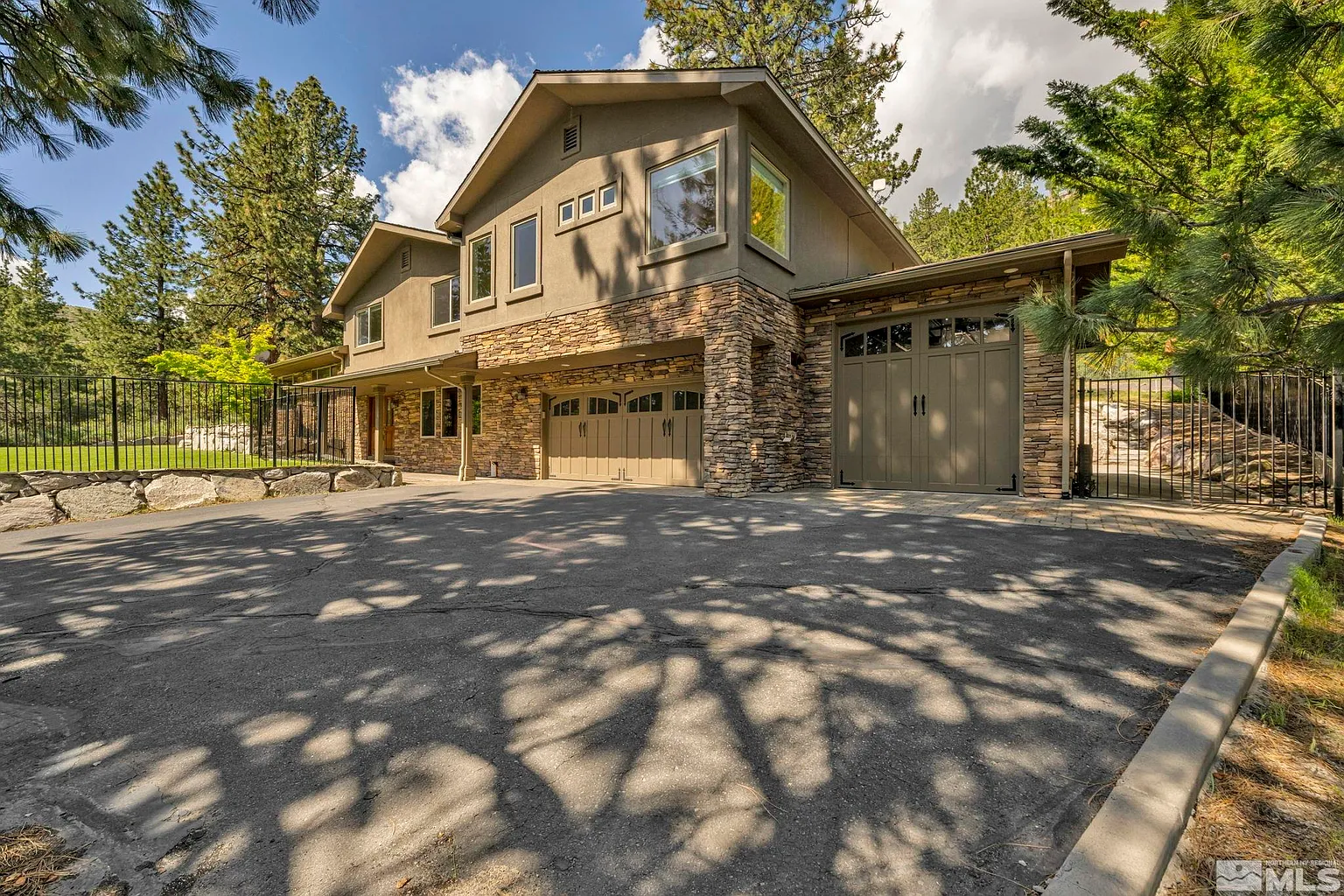 4520 Wagon Wheel Rd photo 1