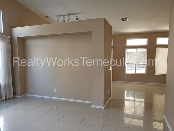 3rd image of 32431 Hupp Dr