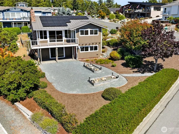 4808 Glasgow Way, Anacortes, WA 98221