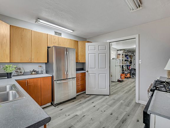 4th image of 9979 S Albury Rd